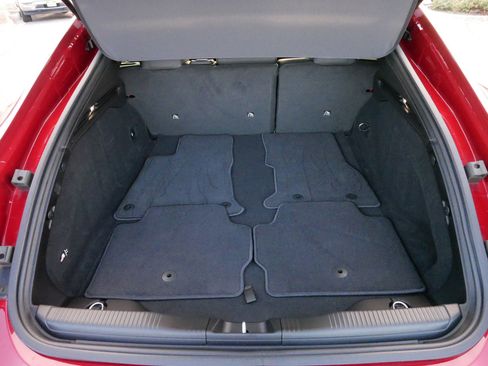 Used 2025 Dodge Charger R/T w/ Sun & Sound Package image 18