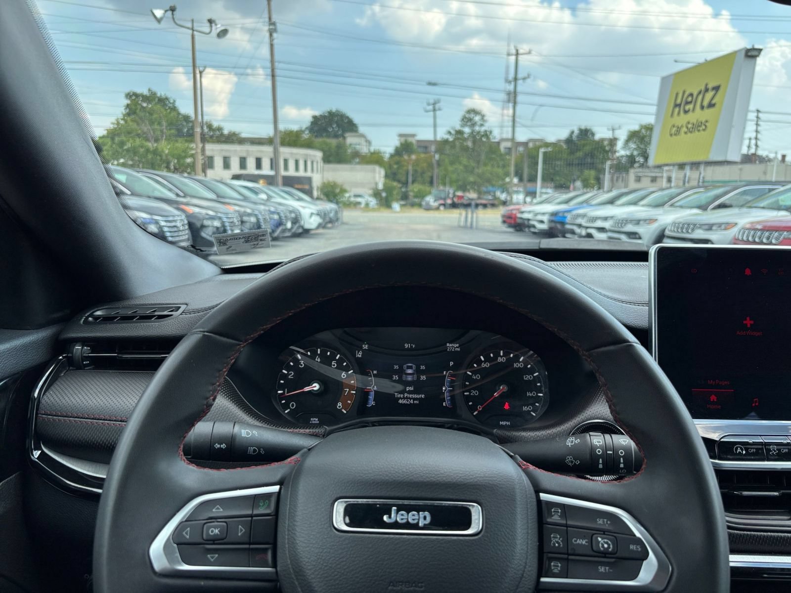 Used 2025 Jeep Compass Trailhawk AWD/4WD image 33