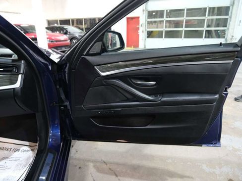 Used 2016 BMW 550i xDrive Sedan image 34