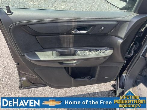 Used 2017 Chevrolet Traverse LT AWD/4WD image 21