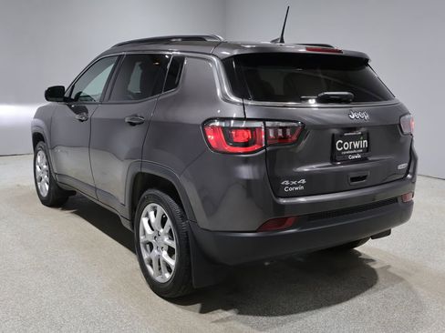 Used 2023 Jeep Compass Latitude image 5