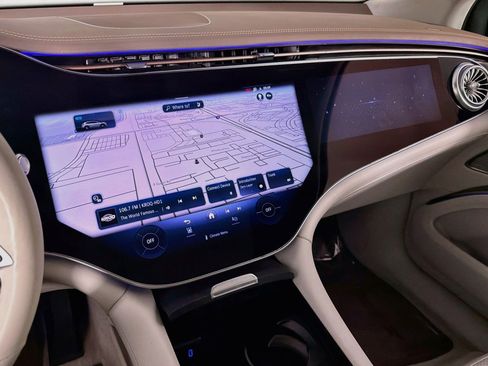 Certified 2023 Mercedes-Benz EQS 580 4MATIC SUV image 20