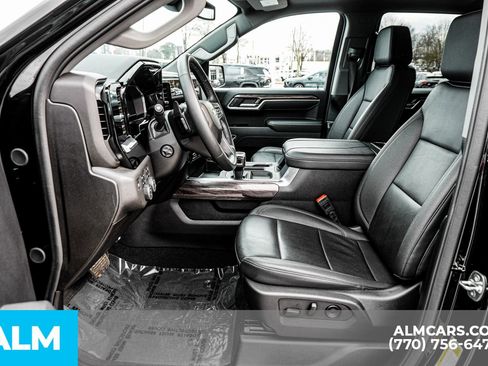 Used 2025 Chevrolet Silverado 1500 LTZ w/ LTZ Premium Package image 22