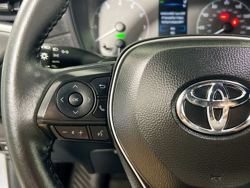 Used 2025 Toyota Corolla Cross AWD Hybrid image 18