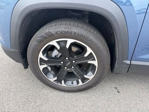 Used 2025 Chevrolet Equinox LT AWD/4WD image 8