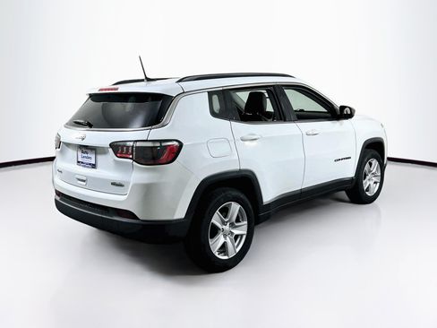 Used 2022 Jeep Compass Latitude w/ Convenience Group AWD/4WD image 5