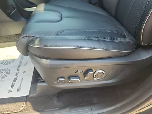 Certified 2025 Hyundai Palisade Calligraphy AWD/4WD image 24