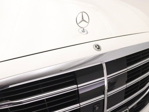 Certified 2022 Mercedes-Benz S 500 4MATIC image 28