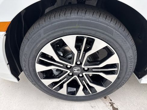 New 2026 Honda Odyssey Elite image 4