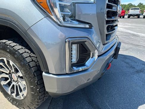 Used 2020 GMC Sierra 1500 AT4 w/ AT4 Premium Package AWD/4WD image 12