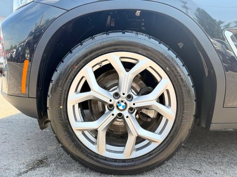 Used 2023 BMW X3 xDrive30i w/ Premium Essential Package AWD/4WD image 2