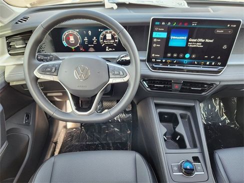 New 2026 Volkswagen Tiguan SE image 24