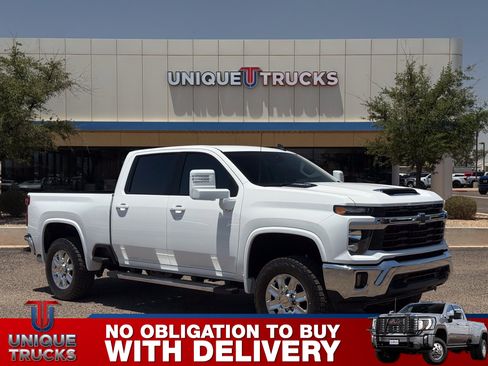 Used 2024 Chevrolet Silverado 2500 LT w/ All Star Edition AWD/4WD image 3