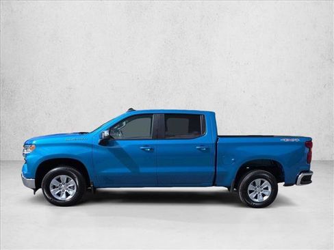 Used 2025 Chevrolet Silverado 1500 LT w/ Safety Package AWD/4WD image 5
