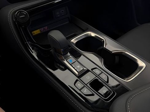 Used 2025 Lexus NX 350 AWD w/ Accessory Package (2T) image 31