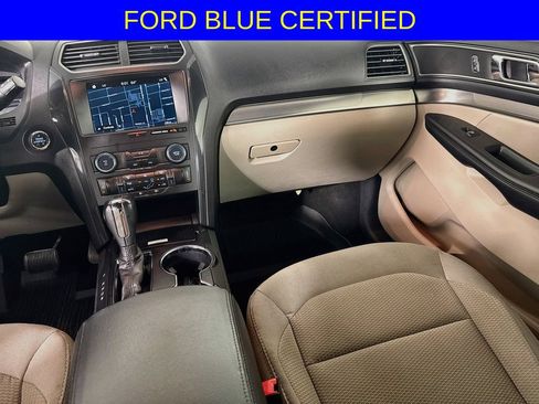 Certified 2019 Ford Explorer XLT w/ Equipment Group 201A FWD image 25
