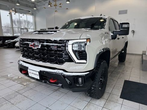 New 2026 Chevrolet Silverado 2500 ZR2 image 36