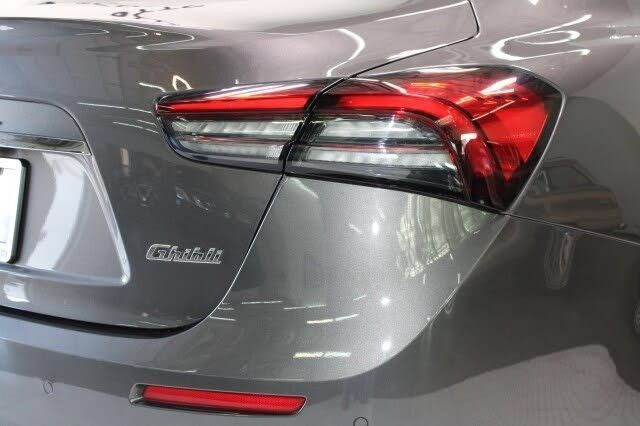 Used 2021 Maserati Ghibli S Q4 AWD/4WD image 41