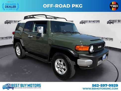 Used 2011 Toyota FJ Cruiser 4WD w/ Convenience Pkg image 1