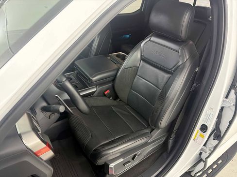 Used 2022 Ford F150 Raptor w/ Equipment Group 801A High AWD/4WD image 13