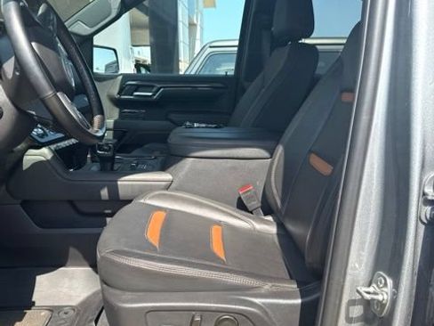 Certified 2025 GMC Sierra 1500 AT4 w/ AT4 Premium Package AWD/4WD image 12