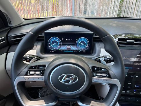 Used 2024 Hyundai Tucson Limited AWD/4WD image 13