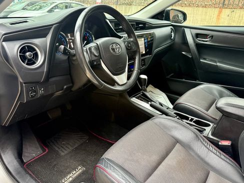 Used 2017 Toyota Corolla SE 50th Anniversary image 10