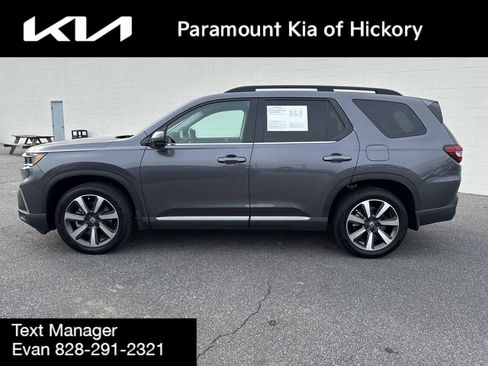 Used 2025 Honda Pilot Elite image 4