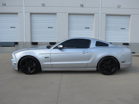 Used 2014 Ford Mustang GT w/ Equipment Group 301A RWD image 6