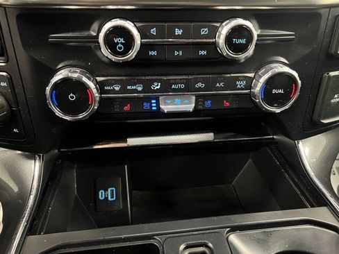 Used 2022 Ford F150 Lariat image 37