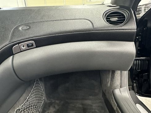 Used 2005 Mercedes-Benz SL 55 AMG image 33