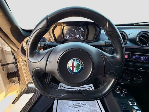 Used 2016 Alfa Romeo 4C Base w/ Convenience Group - Coupe image 28