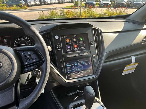 Used 2025 Subaru Crosstrek 2.0i image 6