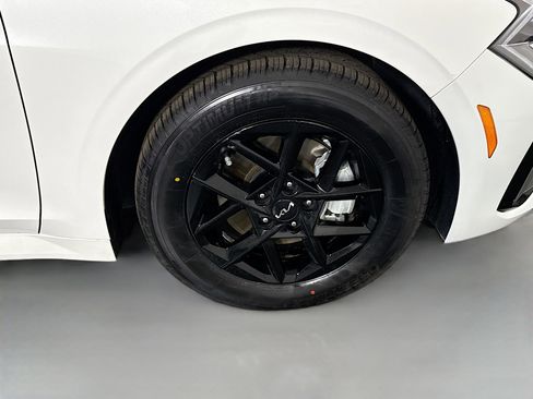Used 2025 Kia K5 LXS image 32