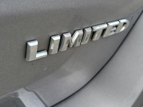 Used 2019 Jeep Grand Cherokee Limited image 8