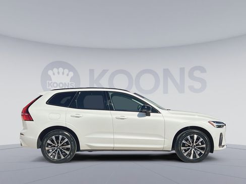 Certified 2025 Volvo XC60 B5 Plus image 8