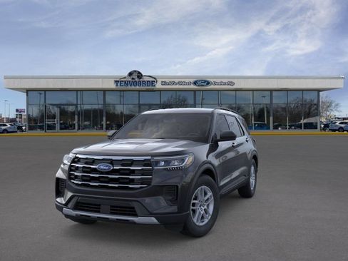 New 2026 Ford Explorer Active image 2