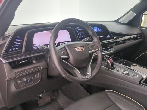 Used 2021 Cadillac Escalade ESV Sport w/ Driver Assist Tech Package AWD/4WD image 4