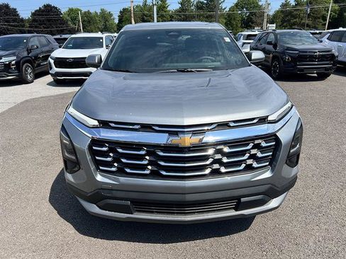 New 2027 Chevrolet Equinox LT w/ Convenience Package II AWD/4WD image 9