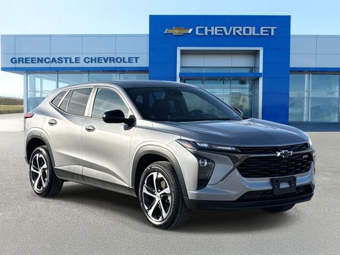 Used 2024 Chevrolet Trax RS w/ Driver Confidence Package image 1