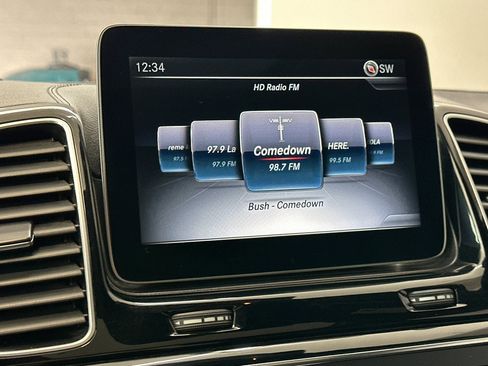 Used 2018 Mercedes-Benz GLE 43 AMG 4MATIC image 22