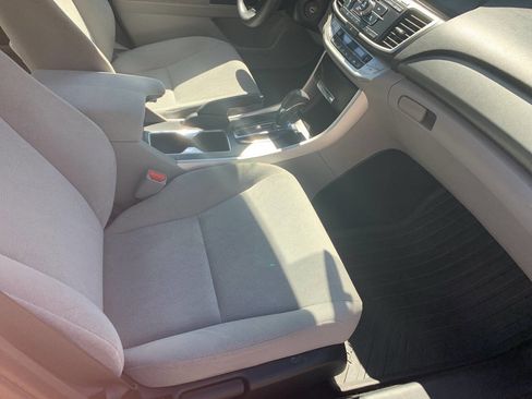 Used 2013 Honda Accord LX image 13