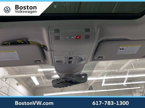 New 2026 Volkswagen Taos SE image 23