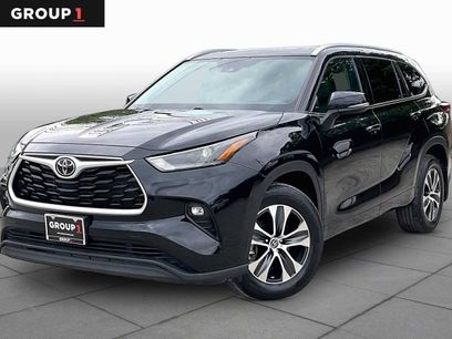 Used 2022 Toyota Highlander XLE