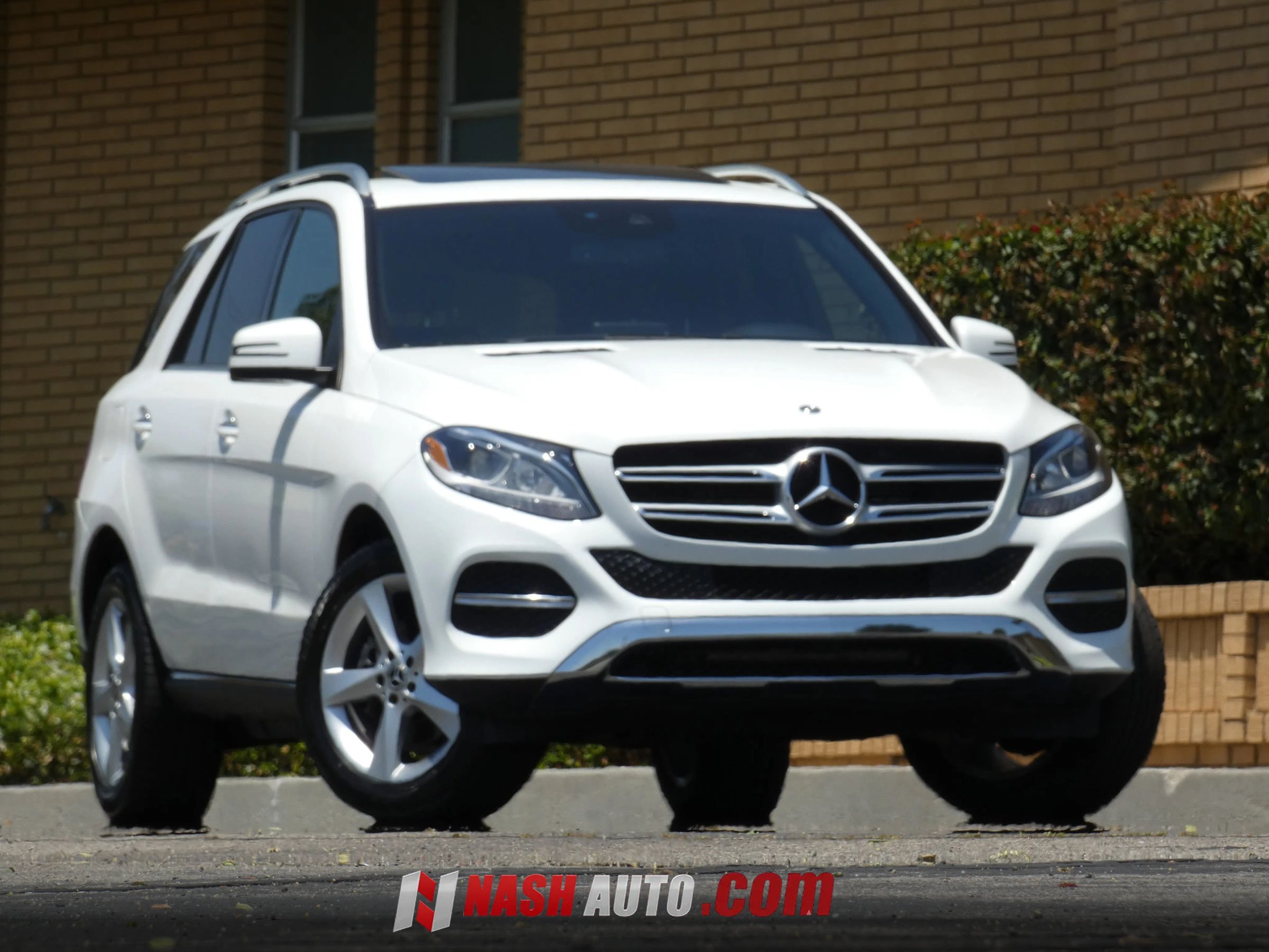 Used 2018 Mercedes-Benz GLE 350 4MATIC image 3