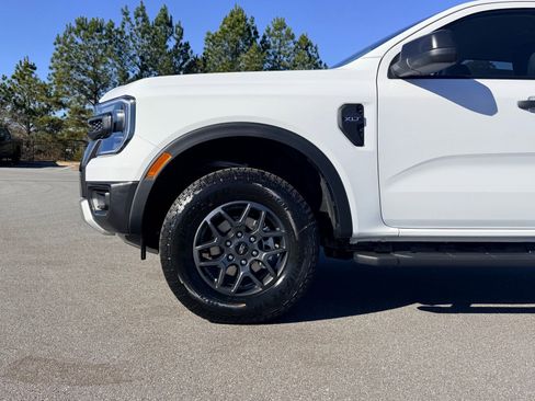New 2025 Ford Ranger XLT w/ FX4 Off-Road Package image 4