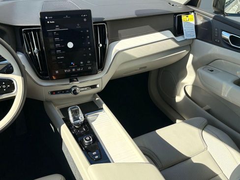 New 2026 Volvo XC60 B5 Ultra w/ Climate Package image 25