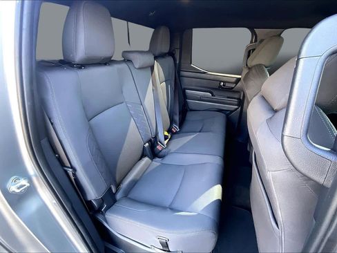 Used 2025 Toyota Tacoma SR5 image 18