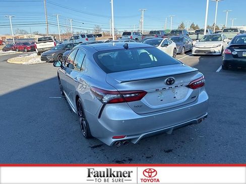 Used 2022 Toyota Camry XSE w/ Navigation Package image 11