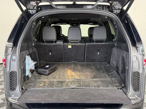 Used 2023 Land Rover Discovery HSE R-Dynamic AWD/4WD image 16